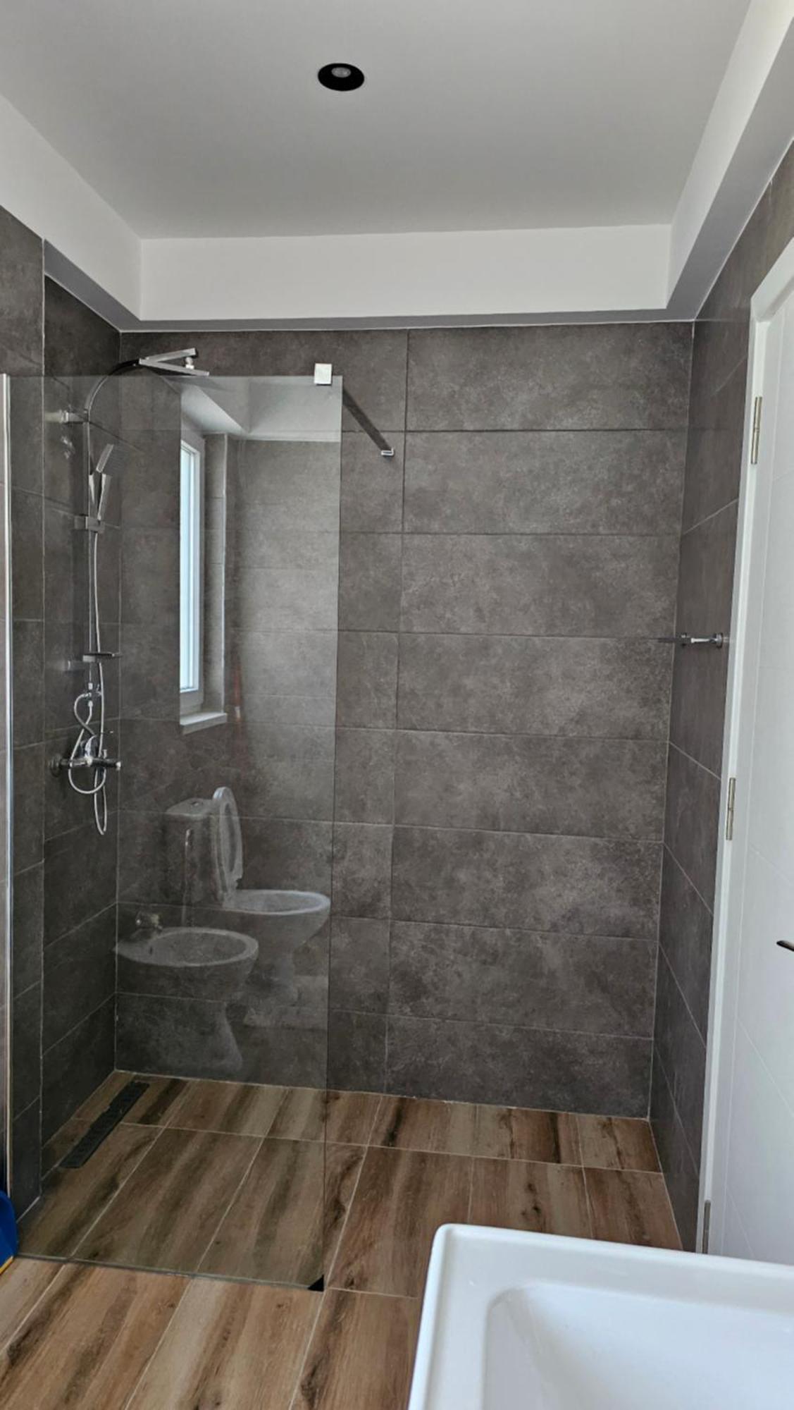 Tirana Airport Apartment Екстериор снимка